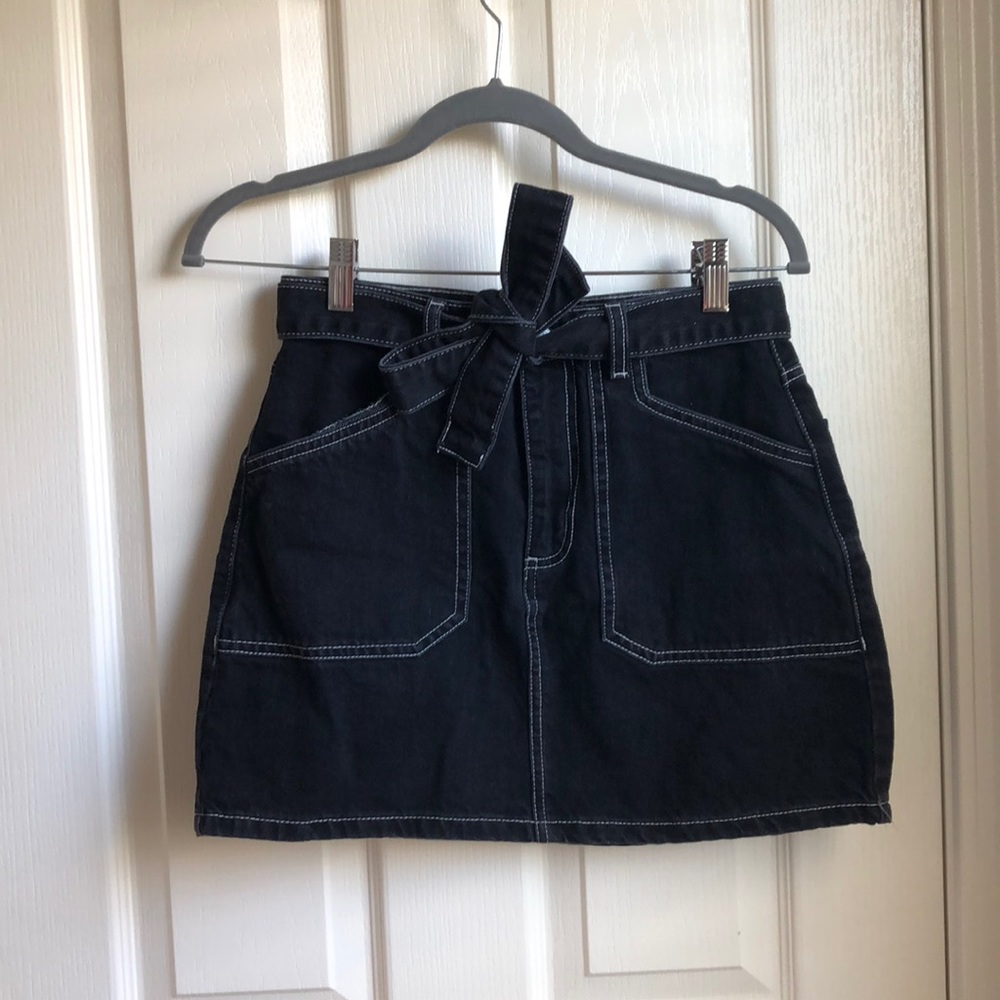 Black Forever 21 denim skirt